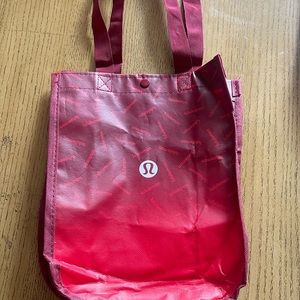 Lululemon small tote